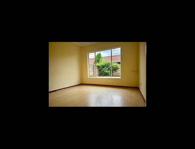 2 BEDROOM TOWNHOUSE FOR SALE IN THE ORCHARDS